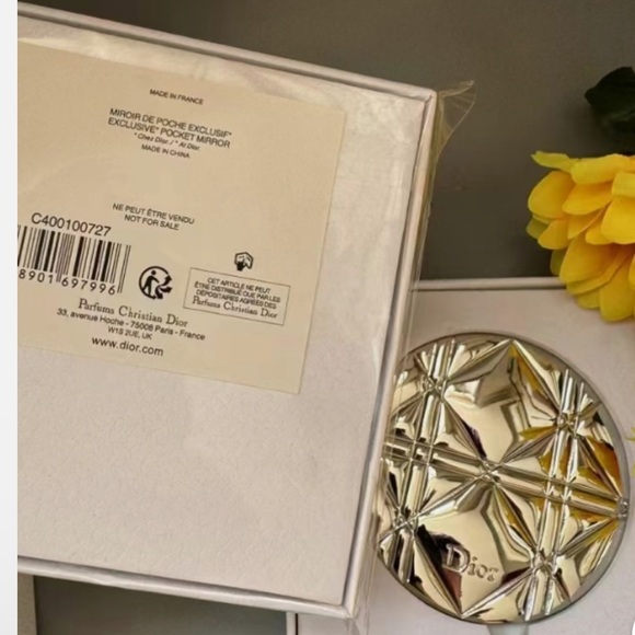 Dior Silver Compact Mirror GWP⚡️FLASH SALE! - Picture 3 of 5